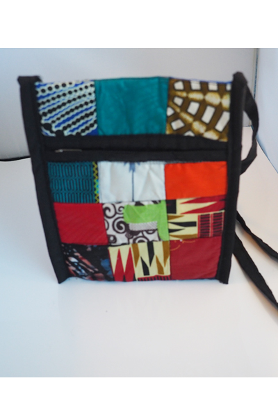 Finnkibu Namaira bag with cross pattern front