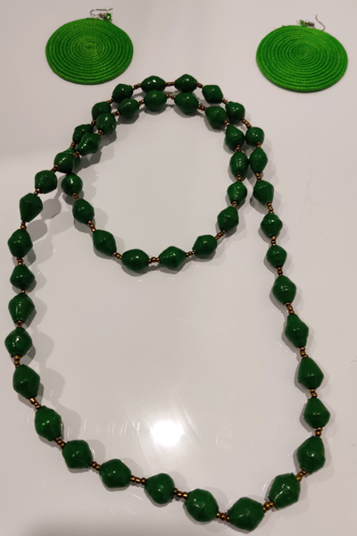 Finnkibu - Recycled paper bead necklaces - green and earrings